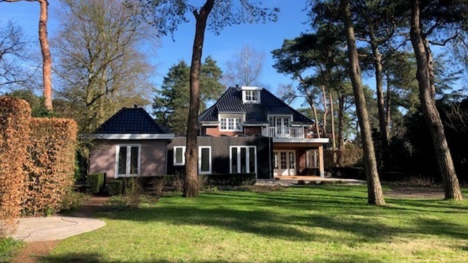 Uitbreiding en verduurzaming jaren 20 woning Zeist - een project van Architect Warnaars
